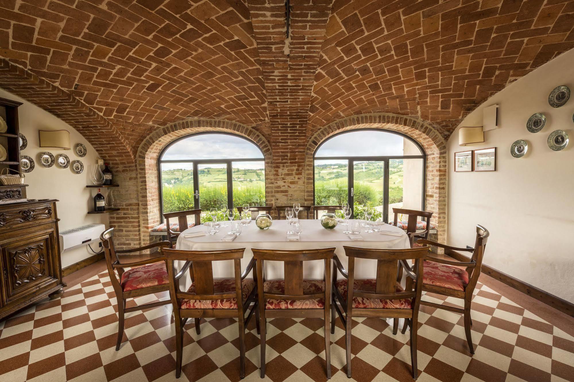 Locanda Del Pilone Alba  Extérieur photo