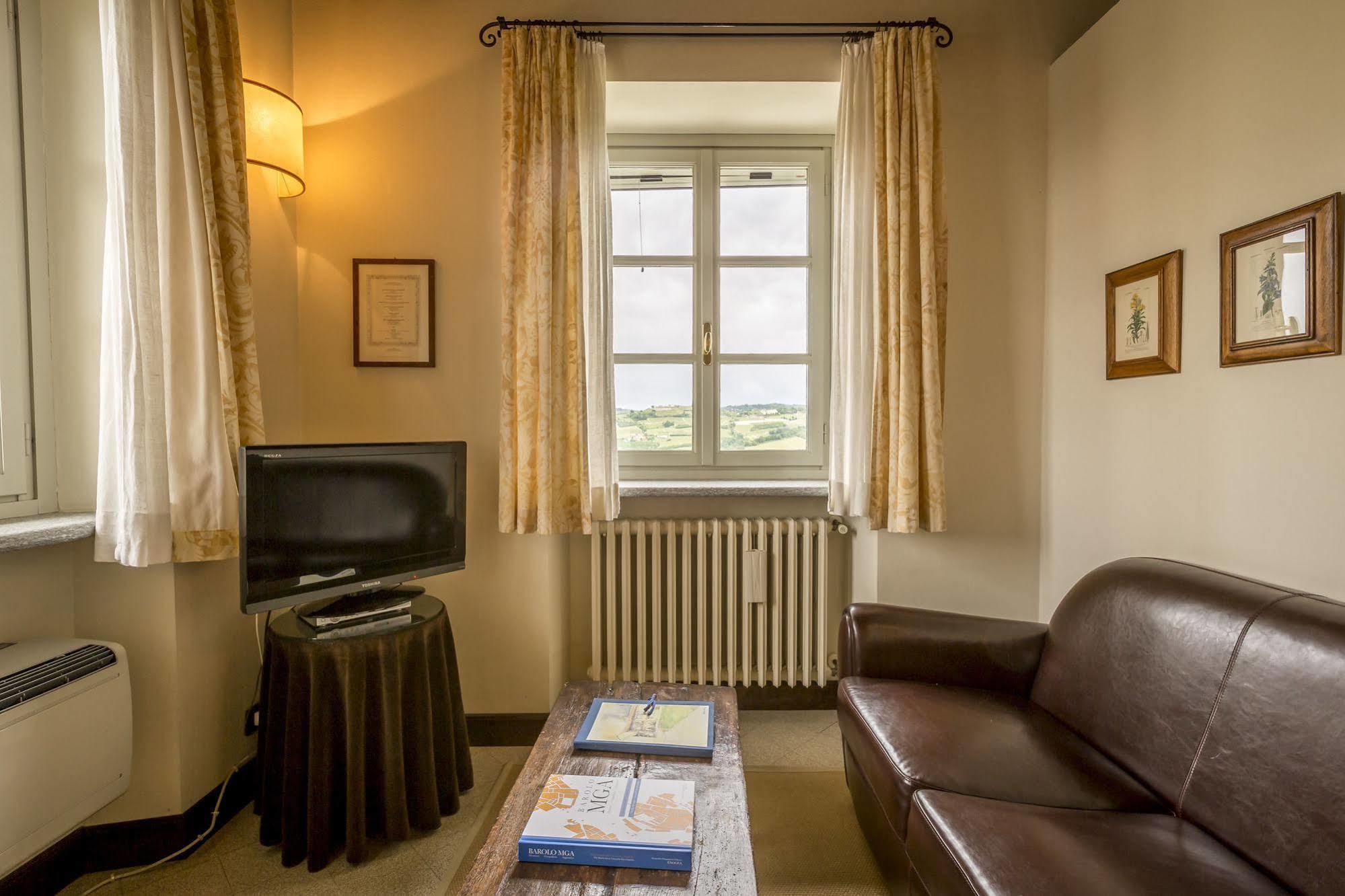 Locanda Del Pilone Alba  Extérieur photo